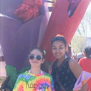 Meet your Posher, Nora